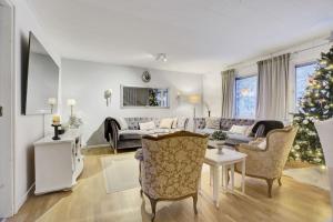 Villa Red House Arctic Circle