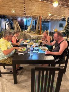 IN Lanka Hotel and Restaurant