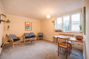 Flat Two, High Street