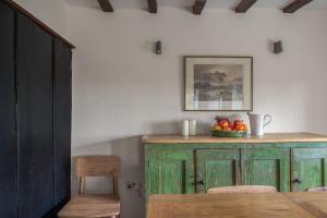 Scarr Head Cottage, detached stone cottage near Coniston, Lake District