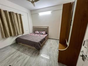 2BHK couple friendly Electronic city phase 1