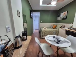 Novo Studio 2 pessoas perto da praia 176