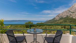 Villa Radic - Makarska by Villas Guide