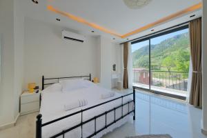 Villa X Doğanın Kalbinde Özel Havuzlu İzole Biotasarım Villa