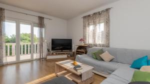 Villa Bilanzic - Omis by Villas Guide