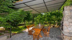 Beautiful Villa Anatea with pool in Makarska