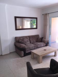 LARGE private garden,Shared pool Not Avaliable until approx June 2026, Great location