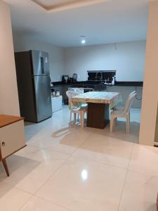 Casa com piscina Jauá