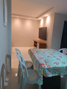 Casa com piscina Jauá