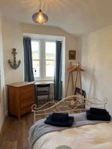 Granby House Holiday Apartments, Apartment 2, In the Old Town, Free On Street Parking included