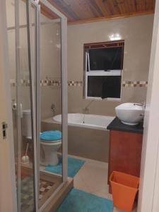 Beautiful 5 Bedroom Home for Families or Groups