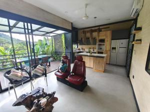 Casa Entre Montañas