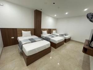 Bich Phuong Hotel, Motorbikes and Tours