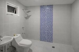 Clark International Airport Xevera Whiz Staycation Duplex Townhouse with Two Rooms