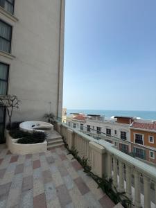 Sunset Town apartment with ocean view, fireworks