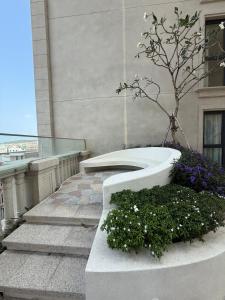 Sunset Town apartment with ocean view, fireworks