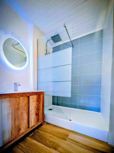 La Maison Bleue Vallon Pont d Arc