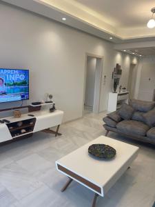 Apartment with beach 300 m away in a tourist area