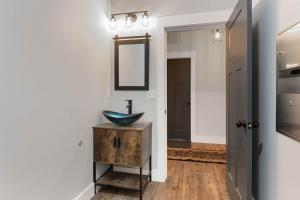 Brand New 4000 SF Vacation Home on 53 acres!