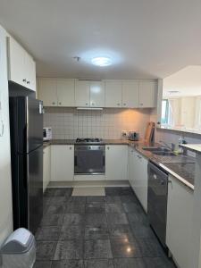 World Square Sydney CBD - Modern Spacious with Pool Gym & Sauna - TOP RATED ON BNB