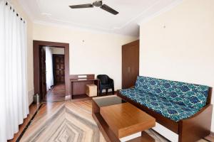 Hotel Mall Road Kavyansh Inn Near Ghorakhal Temple - Free Wi-Fi - Spa - Restaurants Facilities - Best Hotel