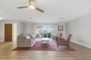 Charm and Old Florida Vibe , Heated Pool & Spa - Villa Parisian Paradise - Roelens