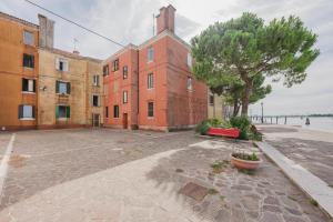 Lagoon View - 12 min to the Train Station