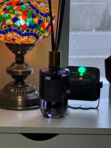 Fascinating Neon - Master Room Beside Station - With Private bathroom and walk-in wardrobe