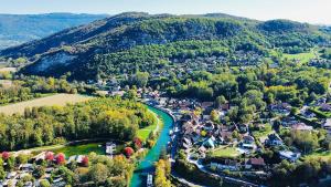 Les Hirondelles Chanaz