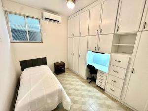 Apto completo beira mar com ótima localização