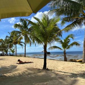 Gold View Beachfront Resort