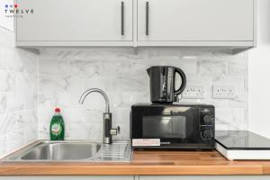 Modern Studio with En-Suite & Kitchenette 6 - Brixton