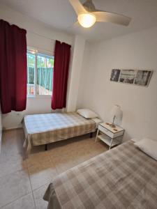 LARGE garden, Shared pool, Perfect location