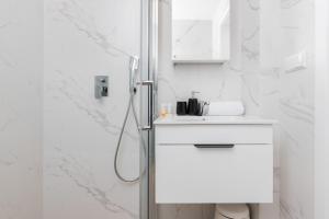 Apartment Park de Gaulle Gdansk Wrzeszcz by Noclegi Renters