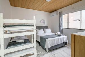 Casa completa a poucos minutos da praia JCS0874