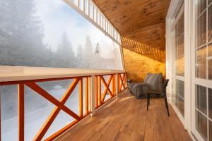 Freeman-1b - двоповерховий апартамент у котеджі з альтанкою та грилем - 2 плюс 3 поверх - 8місний