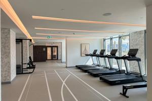 Dubai Harbour Marina View with Beach Access