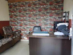 Cityscape Rooftop Stay