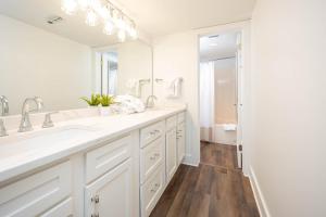 Phoenix East II 2104