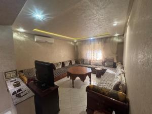 3-Bedroom Apartment in Agadir, 10 Min to Beach