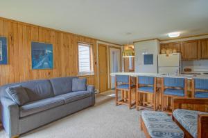 1 Br: Powderidge 30:Slope Side, Pet Friendly end unit on Shuttle Route