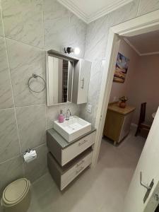Apartamento no Centro Torres 500m da Praia Grande