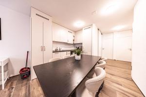 The R Apartment Farnsberg