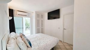 Puerto Banus 2linea playa,piscina y parking