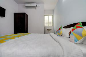 Hotel O Home Mishra Suites