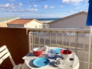 T3 à 40 mètres de la plage avec vue mer