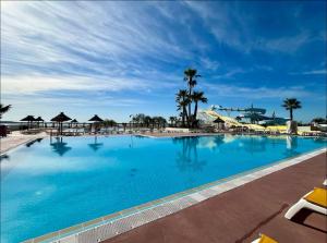 Bungalow 525 proche Piscines, 3ch, Camping Le Lac des Rêves, Fun Zone