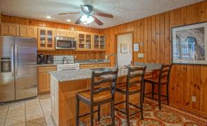 Stemwinder 6A, 3 Bedrooms Plus Bonus Sleeping Alcove, 2 12 Baths