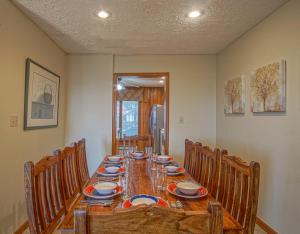 Stemwinder 6A, 3 Bedrooms Plus Bonus Sleeping Alcove, 2 12 Baths