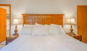 Stemwinder 6A, 3 Bedrooms Plus Bonus Sleeping Alcove, 2 12 Baths